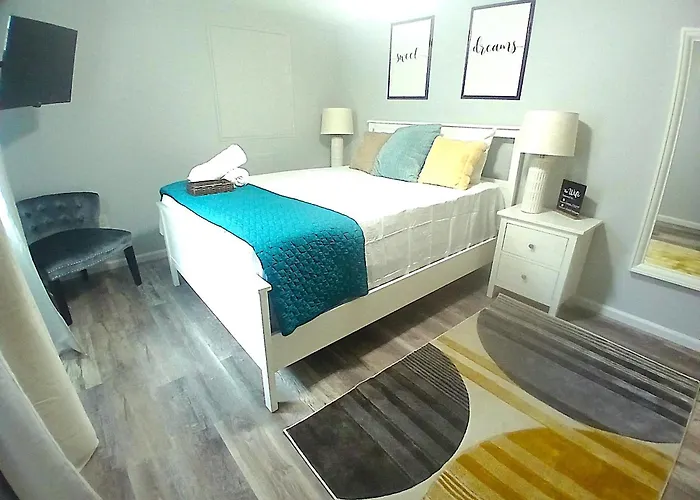 Tidy Private Room In Washington Dc