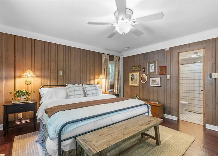 2- Chattanooga Suite