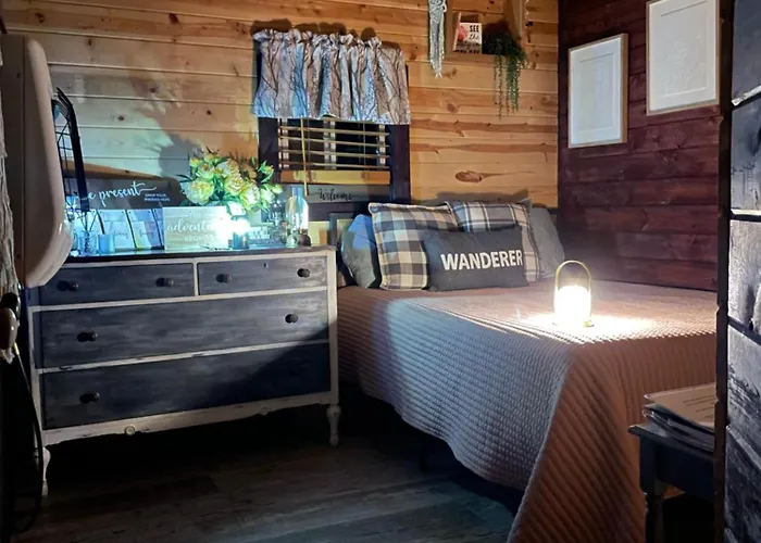 Angies Country Cabins Off Grid Cabins With Shared Hot Tub Access Open Year Round Shared Bathroom Access Which Is Not In Cabin And Hot Breakfast Add On For Extra Fee Available On Weekends Only