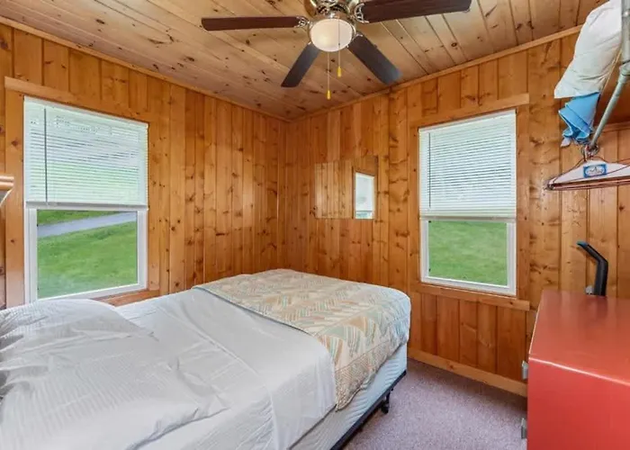 Tb6 Thunder Bay Resort Cabin 6