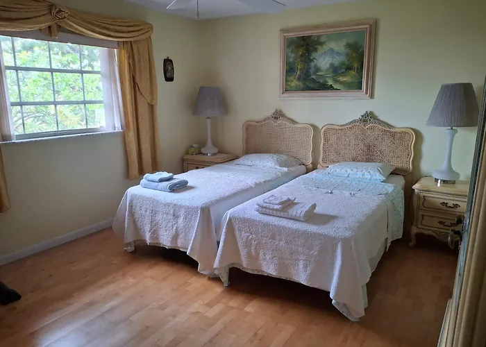 Family Retreat With Lake Views And Near Disney