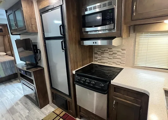 Beautiful Rv 15 Min To Downtown Orlando