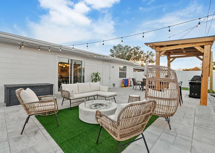 Luxury Vacation Home In Madeira Beach Family And Pet Friendly