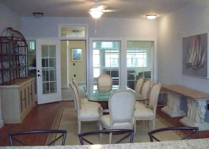 Large New Downtown Loft
