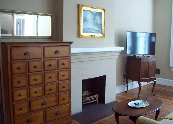 Large Historic Downtown Loft Front