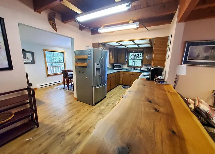 Juneau Cabin Near Eaglecrest & Trails