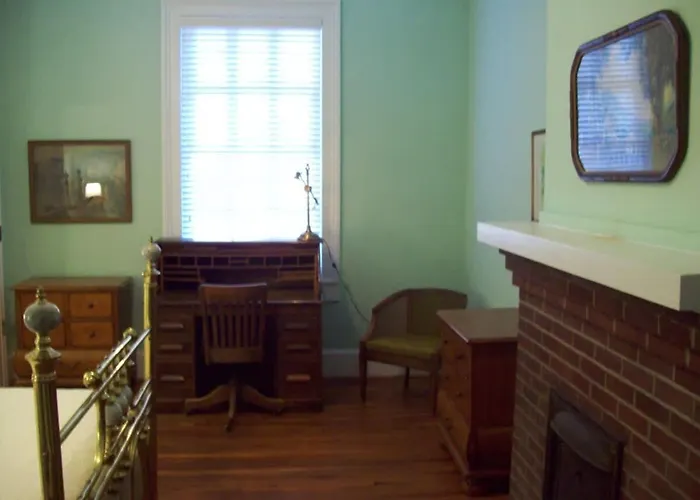 Large Historic Downtown Loft - Rear