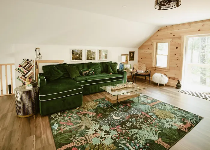 Luxe Modern Cabin With Pond, Fire Pit, Hiking, Near Bethel Woods