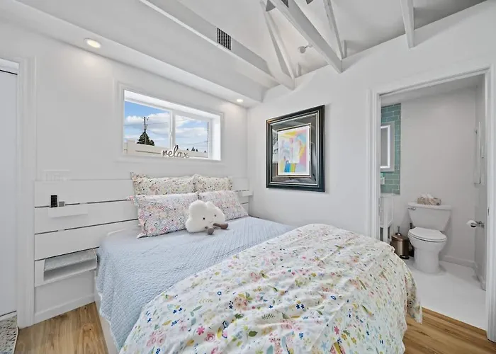 Private Cottage On Annie