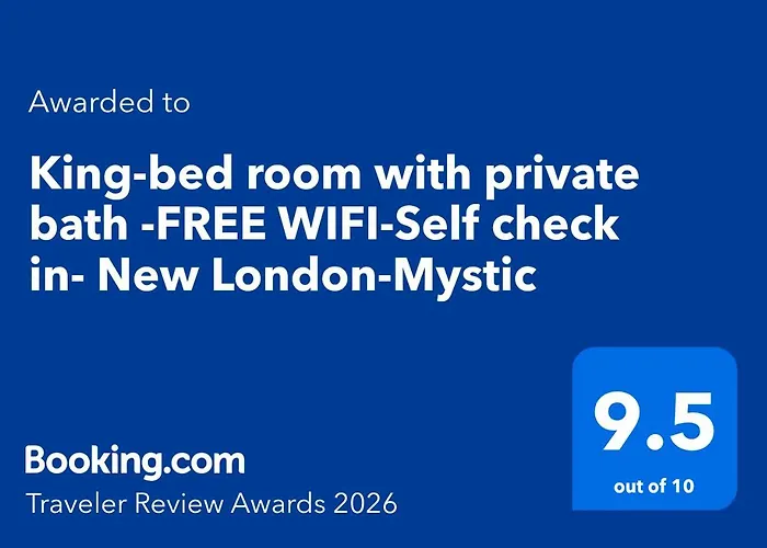 King-Bed Room With Private Bath -Free Wifi-- New London-Mystic