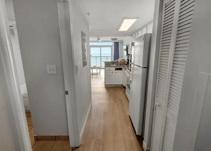 New Paradise Resort,Direct Oceanfront Views,Pools!