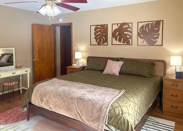< 1 Mi To Dtwn Tiffin: Home W/ Outdoor Space!