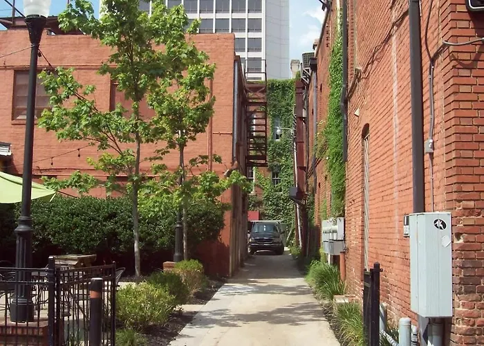 Large New Downtown Loft