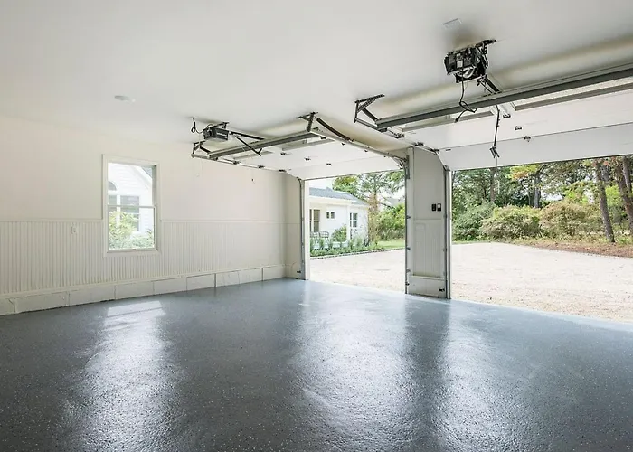 Villa Isaiah - Southampton Luxury Estate