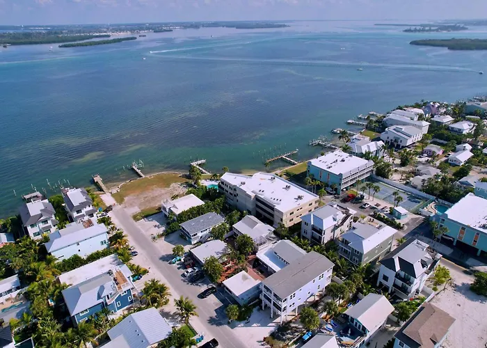Just Beachy! One Bed One Bath Charmer Steps To Beach