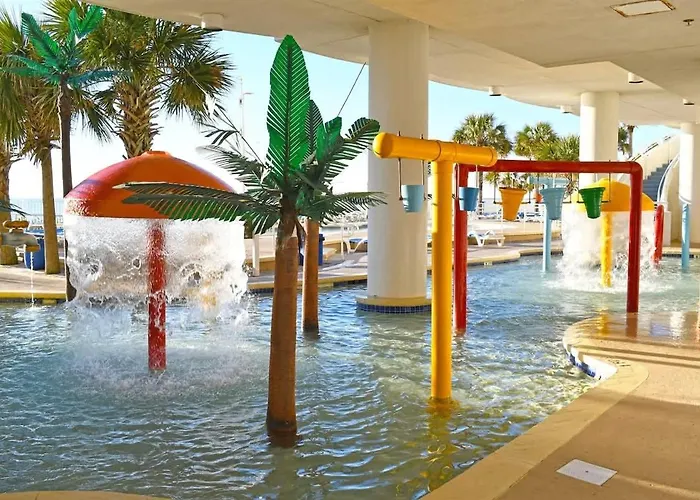 Amazing Oceanfront Condo With Pool & Balcony Views