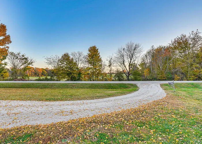 Quiet Country Stay: Modern Home Near Paducah
