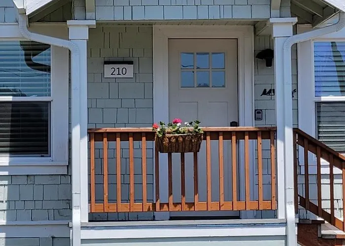 #Stayinmydistrict Bluebird Cottage Coos Bay