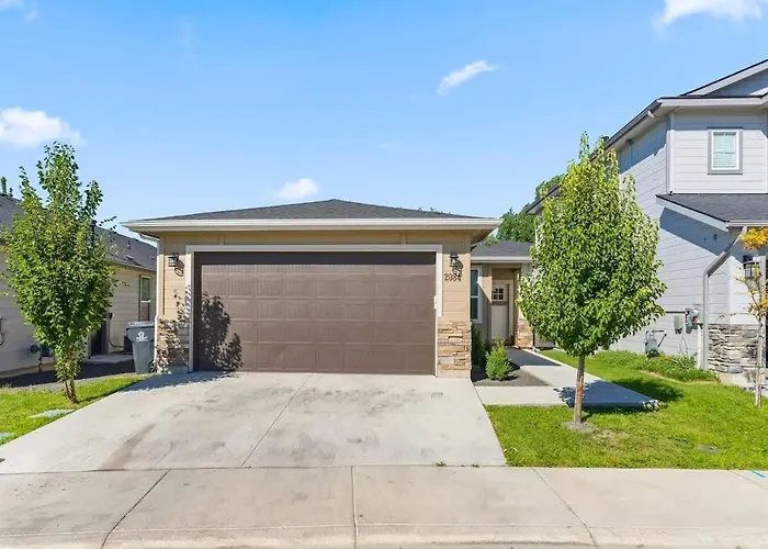 The Bella! West Nampa Private 3 Bedroom Home
