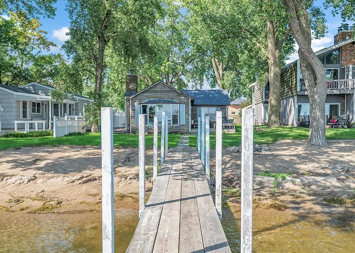 Classic West Lake Okoboji Estate W/ Guest House + Sand Beach
