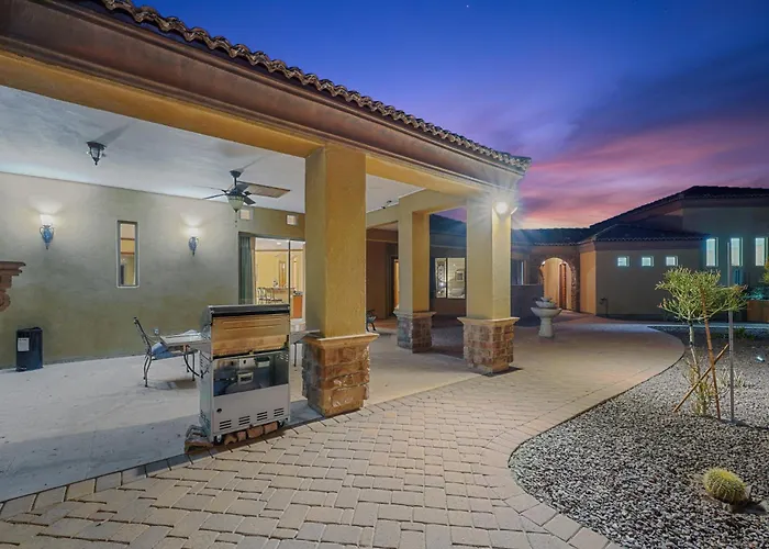 Luxurious Tuscan-Style Villa With Magnificent Panoramic Views