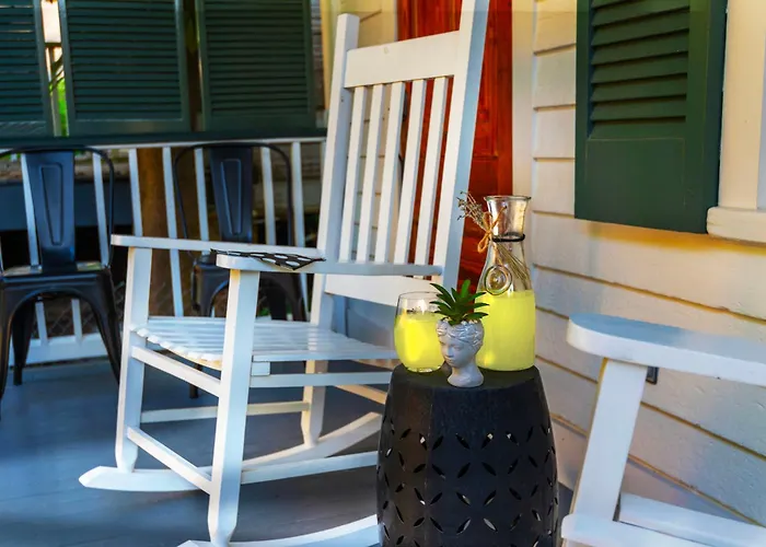 Creole Cottage - 2 Bed, 1 Bath, Pet Friendly With Fee, Walk To Downtown, Grill, Washer & Dryer