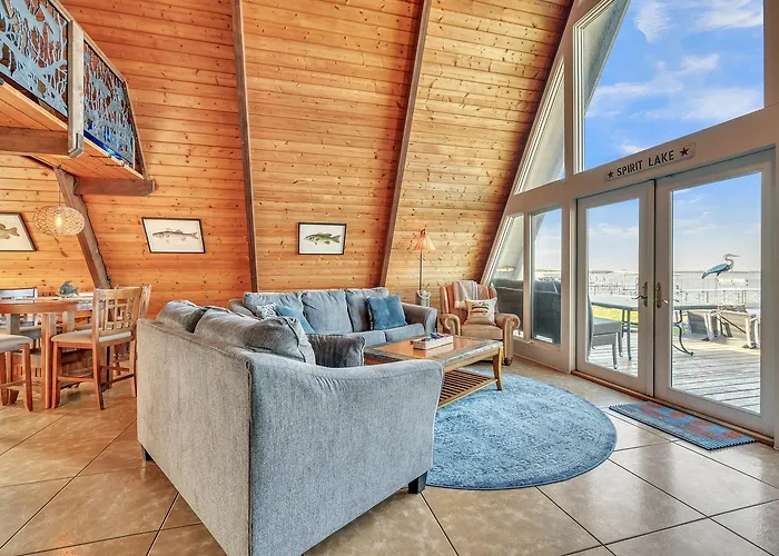 Sandy Beach Retreat On Big Spirit Lake
