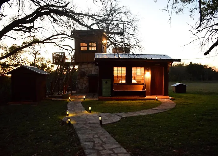 Cole Springs Historic Cottage