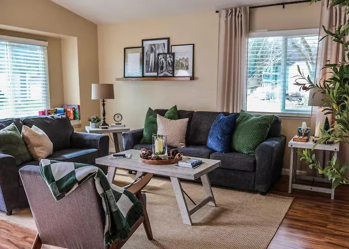 Beautiful Retreat 4 Miles To Park Entrance Steps To Dining