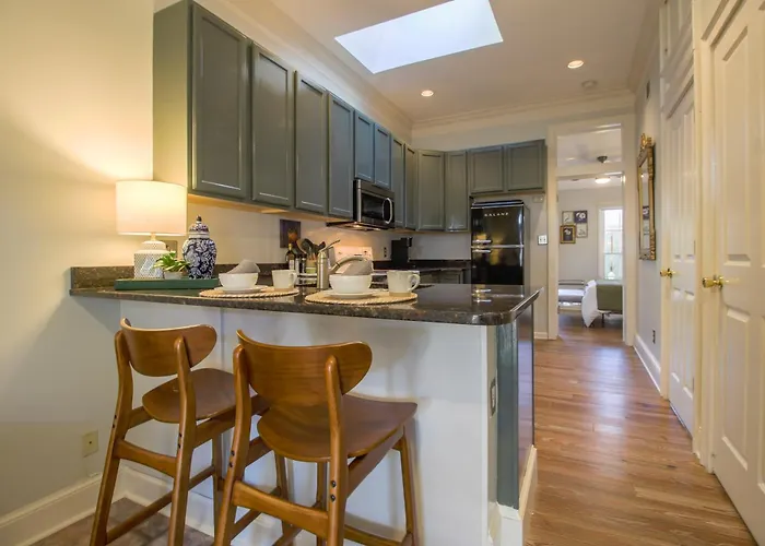 The Magnolia Retreat In Historic Savannah 1Br