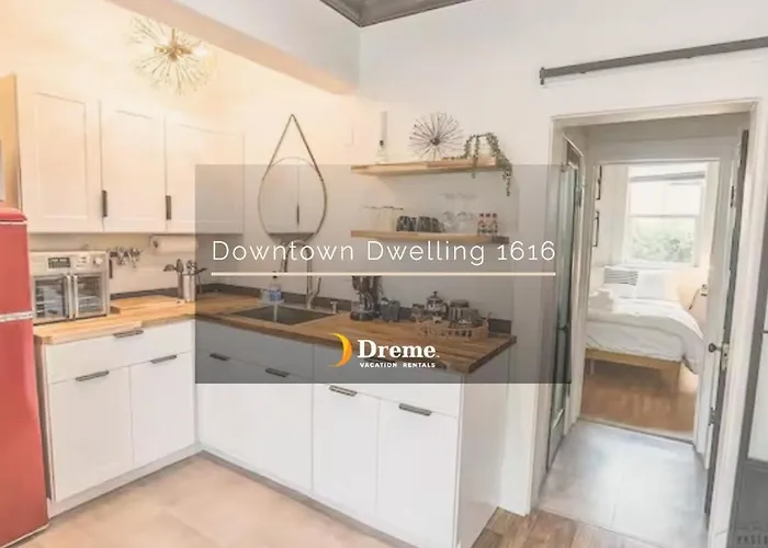 Downtown Dwelling 1616