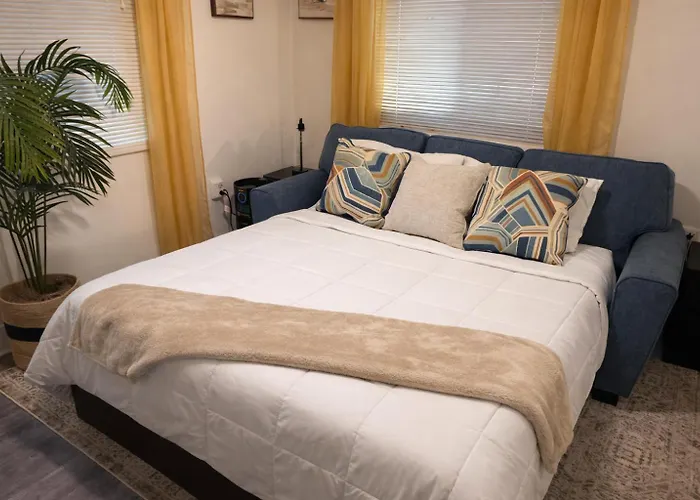 King Suite And Sofa Bed Fast Wi-Fi Easy Dc Access