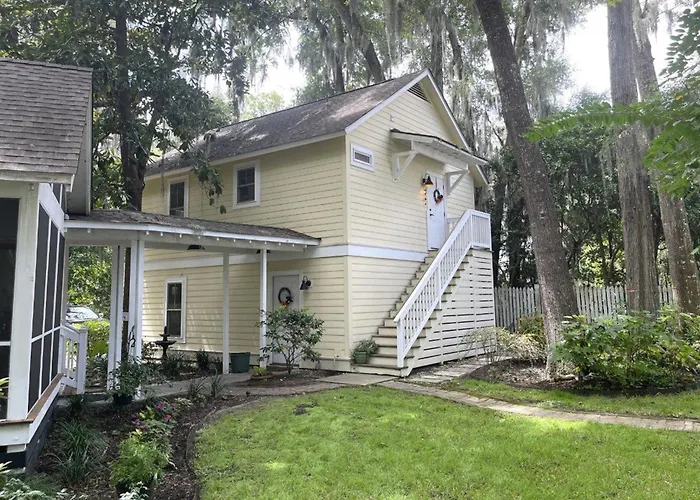 Steps To Riverfront: Dtwn Bluffton Studio!