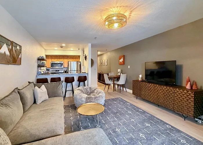 Walk To Main St: Frisco Condo W/ Community Pool!