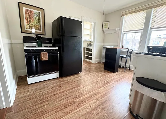 The Bushnell Suite C2