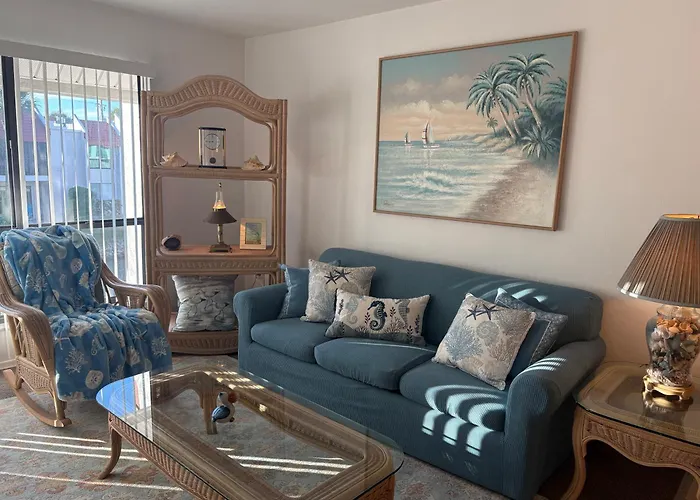 Island Oasis Retreat - 1 Minute Walk To The Beach