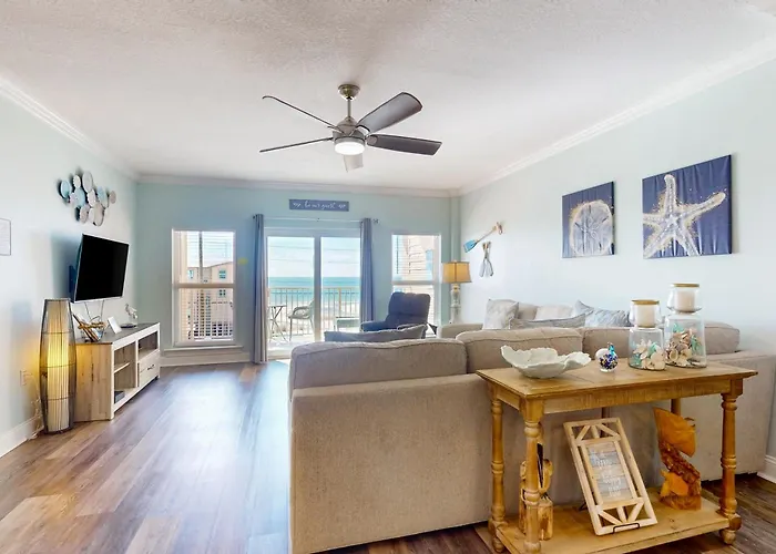 Paradise Shores 305