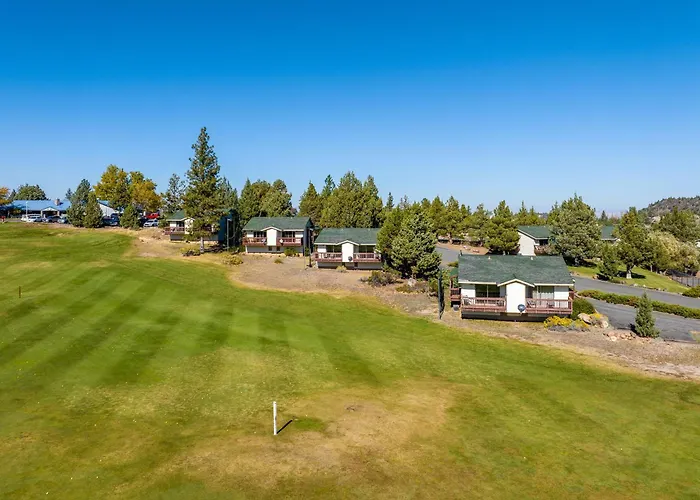 Lake Shastina Golf Resort