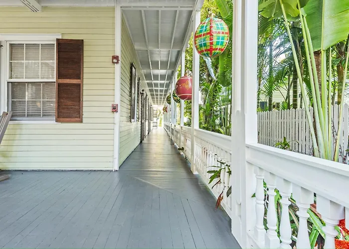 Orchid Bay Condo - Pool - Old Town - Walk To Duval