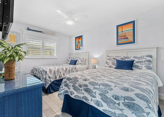 Escape To Beach Oasis! Family Friendly, Updated Beachside Condo With Heated Pool!