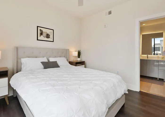Amazing Midtown 2 Bdrm