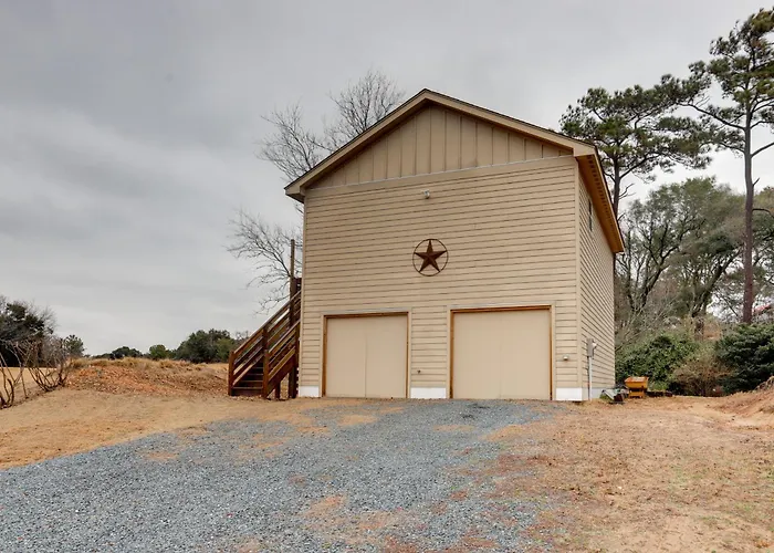 Kitty Hawk Apartment W/ Hot Tub - 1 Mi To Beach!