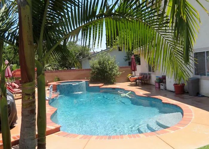 Elegant Private Studio With Private Entrance And Pool Access