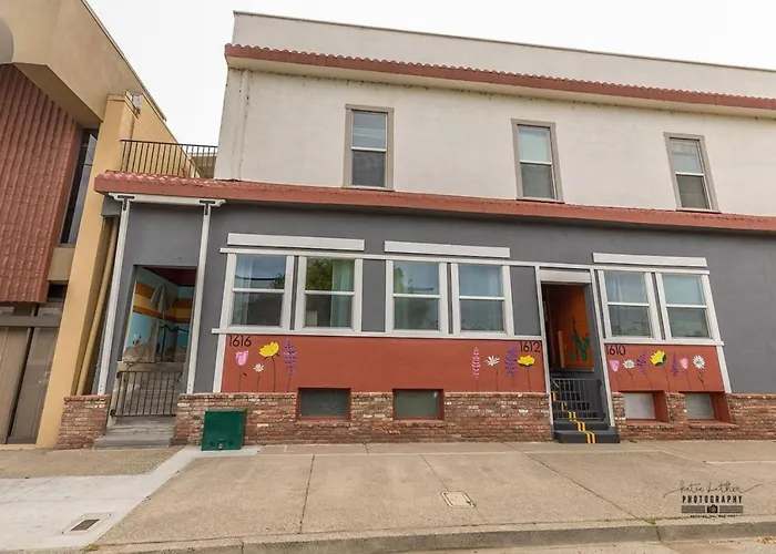 Downtown Dwelling 1616