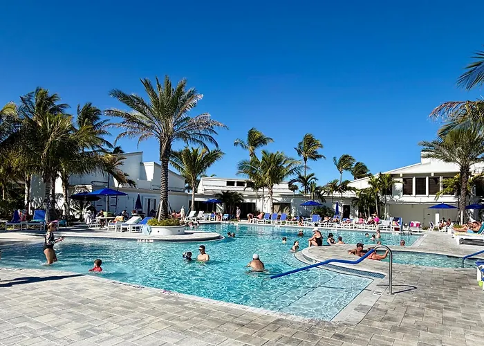 Beachfront Paradise Ocean Village Golf Tennis Several Heated Pools Tiki Bar Pickleball Insite Sports Bar And Restaurant And Much More