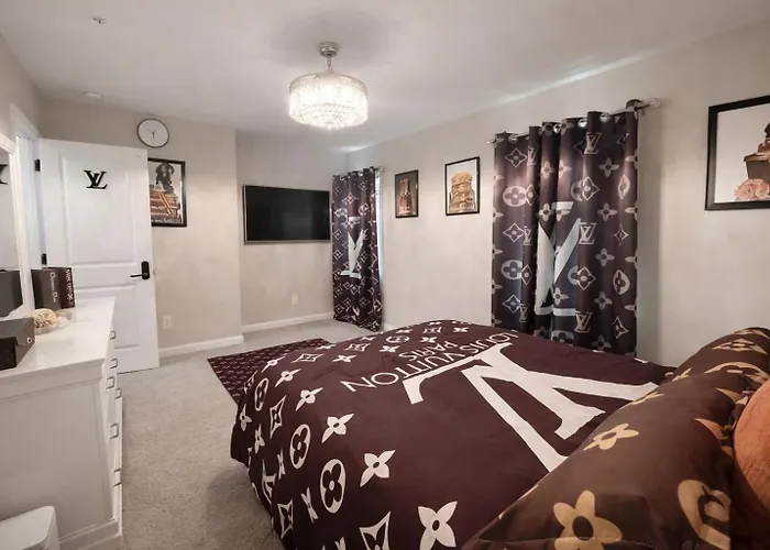 The Aristocrat'S Abode