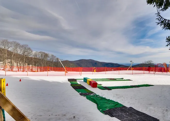 Ski-In Ski-Out Wintergreen Condo W/ Balcony