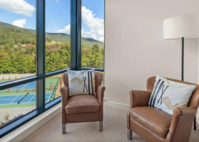 411 Spruce Peak Stowe Mountain Resort New Treehouse Unit Ski In Ski Out 4 Bed Sleeps 12