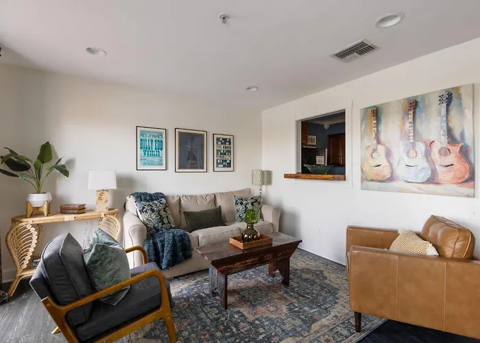 Condo In The Heart Of Nashville - Unit794