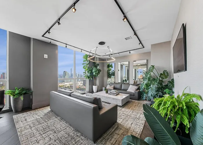 Chique Loft 10 Min From Nyc With Gym, Pool & Sauna
